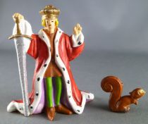 The Sword in the Stone - Jim Plastic Figure - Merlin Arthur Archimede Squirrel