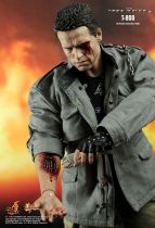 The Terminator - T-800 - 12\  figure Hot Toys MMS 136