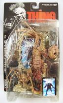 The Thing - McFarlane Toys Movie Maniacs 3 - Norris Creature with Spider 01