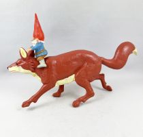 The world of David the Gnome -  BRB / Star Toys PVC Figure - David on the back of Swift the fox