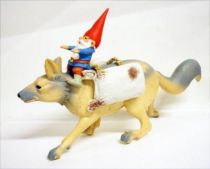 The world of David the Gnome - PVC Figure - David on the back of the snow fox