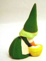 The world of David the Gnome - PVC Figure - Susan does laundry (green dress)