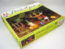 The world of David the Gnome - PVC Figure boxed set Star Toys - \ Reading by the well\ 
