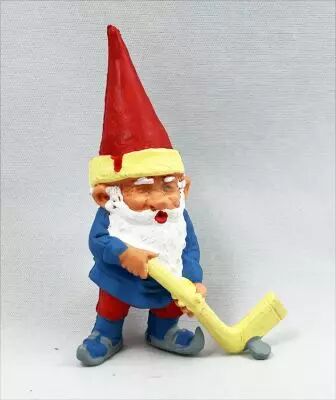 The world of David the Gnome - Star Toys PVC Figure - David the Gnome hockey player