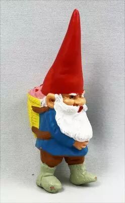 The world of David the Gnome - Star Toys PVC Figure - David with a basket in back
