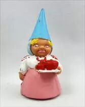 The world of David the Gnome - Star Toys PVC Figure - Lisa serves the Tea (pink dress)