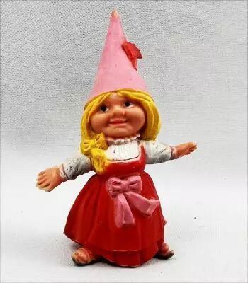 The world of David the Gnome - Star Toys PVC Figure - Skater Girl Gnomes