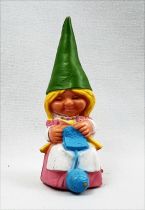 The world of David the Gnome - Star Toys PVC Figure - Susan knits (pink dress)