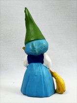 The world of David the Gnome - Star Toys PVC Figure - Susan sweeps (blue dress)