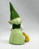 The world of David the Gnome - Star Toys PVC Figure - Susan sweeps (green dress)