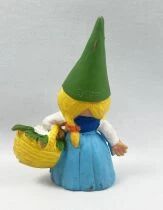 The world of David the Gnome - Star Toys PVC Figure - Susan with her basket (blue dress)