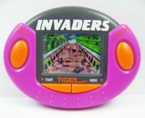 Tiger Electronic - Handheld Game - Invaders