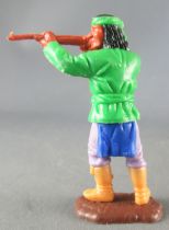 Timpo - Apaches - Footed firing rifle green torso leaning to the left legs (blue apron lilac pants light brown boots)