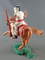Timpo - Arabes - Cavalier blanc couteau & fusil pantalon noir ceinture rouge cheval galop court baie