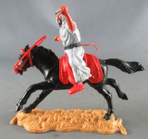Timpo - Arabes - Cavalier gris (variation) fouet pantalon rouge ceinture noire cheval galop long noir