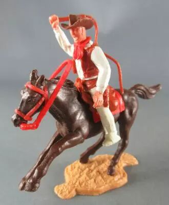 Timpo - Cow-Boys - 2�me S�rie - Cavalier Bras Droit Lev� Fouet Chemise Blanche Gilet Marron jambes blanche Cheval Marron Galop