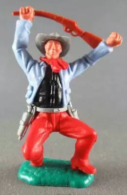 Timpo - Cow-Boys - 3�me S�rie - Pi�ton Les 2 Bras Lev�s (winchester) Chemise Noire Veste Bleue � Genoux Jambes Rouges