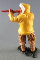 Timpo - Eskimos - Firing Rifle yellow standing fawn legs
