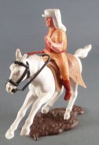 Timpo - Foreign Legion - Mounted left arm raised (rifle) white galloping (short) horse brown base