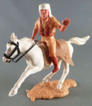Timpo - Légion Etrangère - Cavalier bras gauche levé (fusil) cheval blanc galop court socle sable