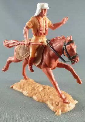 Timpo - L�gion Etrang�re - Cavalier bras gauche lev� (fusil) cheval marron galop long