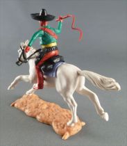 Timpo - Mexicains - Cavalier ceinture moulée bras droit levé veste verte fouet pantalon marron sombrero noir cheval blanc galop