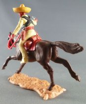 Timpo - Mexicans - Mounted (separate belt) right arm pointing yellow jacket (pistol) yellow legs yellow hat dark brown galloping