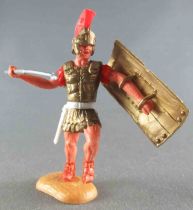 Timpo - Romain - Piéton Centurion (rouge crète large) attaquant Pilum Socle sable