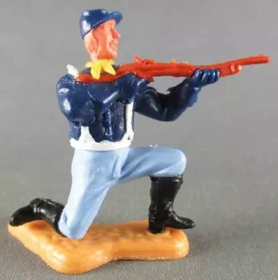 Timpo - Us cavalery (Federate) 2sd s�ries (2 pieces head) - Footed firing rifle kneeling legs