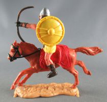 Timpo - Viking - Cavalier Archer (brun) jupe jaune bouclier jaune selle rouge cheval marron galop (long)