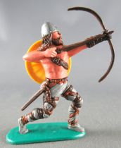 Timpo - Viking - Footed Archer (brown hairs) grey advancing legs yellow shield