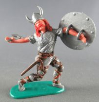 Timpo - Viking - Piéton Blessé par flèche (flèche cassée) (roux) jambes avancant grises hache double bouclier gris