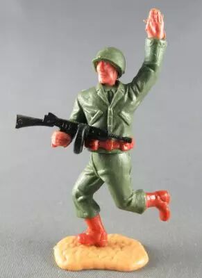 Timpo - WW2 - Am�ricains - 2�me s�rie - Bras lev� (mitraillette) jambes courantes