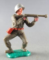 Timpo - WW2 - Americans - 1st series - Firing machine gun shoulder both bent apart legs green base