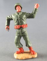 Timpo - WW2 - Americans - 2nd series - Throwing grenade (rifle) standing leaning to the right legs 