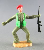 Timpo - WW2 - British (Airborne Red Beret) - 1st series - Throwing grenade (rifle) both legs bent apart