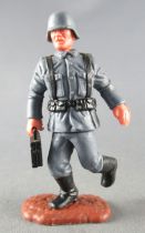 Timpo - WW2 - Germans - 2nd series (one piece head helmet) - Holding ammo box  standing runningt legs