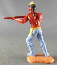 Timpo Indians 3rd series (3 pieces head - tail belt) footed firing Rifle Light blue leaning to the left legs yellow feather