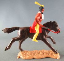 Timpo Indians 3rd series (3 pieces head - tail belt) Mounted left arm outstreched (knife) yellow legs Dark Brown galloping Horse