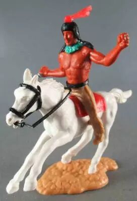 Timpo Indiens 3�me s�rie (t�te 3 pi�ces - ceinture �tui) Cavalier Les bras tendu (couteau) jambes Beiges Plume Rouge Cheval Blan