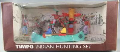 Timpo Indiens 3�me s�rie (t�te 3 pi�ces - ceinture pagne) Boite Chasse Indienne Cano� Totem Cavalier Pi�tons (R�f 278) 1