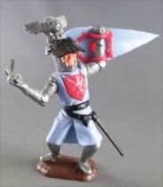 Timpo Moyen-Age Chevalier grand casque piéton bleu ciel & rouge (épée, visière noire) jambes pliées