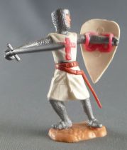 Timpo Moyen-Age Croisé 2ème série piéton les 2 bras tendus (épée) jambes penchées vers la droite