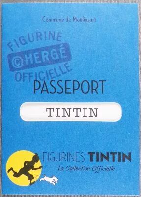 Tintin - Collection Officielle des Figurines Moulinsart - Passeport Bleu N�001 Tintin en Trench-Coat
