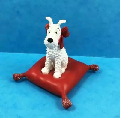 Tintin - Figurine R�sine Moulinsart - Milou sur coussin rouge