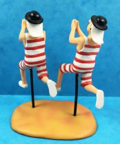 Tintin - Moulinsart Resin Figure - The Thomsons in swimsuit