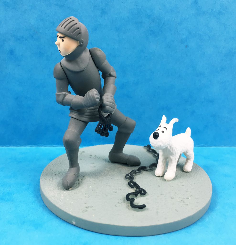 Collectible box scene figure Tintin in armour with Snowy Moulinsart 43105 2010