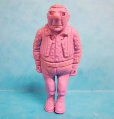 Tintin - Premium monocolor figure Esso Belgium - Rastapopoulos\' Large Henchman (purple)