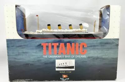 Titanic -  Claytown Collection - RMS Titanic (Miniature M�tal au 1/1136�me)