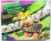 TMNT Tortues Ninja (Nickelodeon 2012) - Sewer Spinnin\' Skateboard & Stunt Ramp